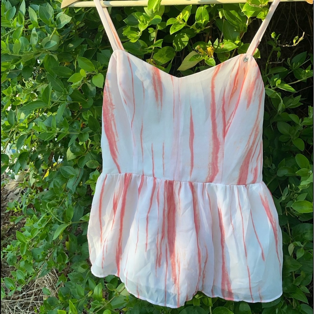 GUESS Top